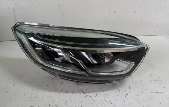 Renault Captur Headlight/headlamp