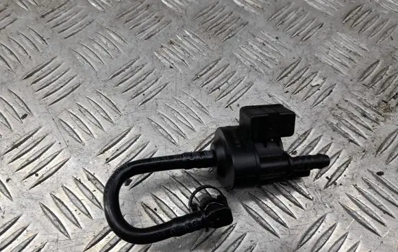Audi A6 S6 C6 4F Vacuum valve 06H906517H