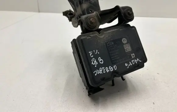 Skoda Superb B6 (3T) ABS Pump 3T0907379C 10061339511 10096103163