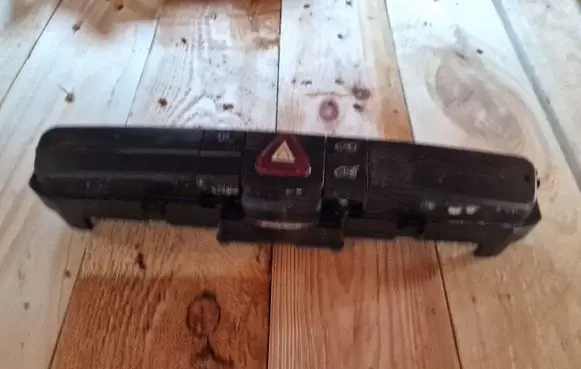 Volkswagen Crafter Hazard light switch