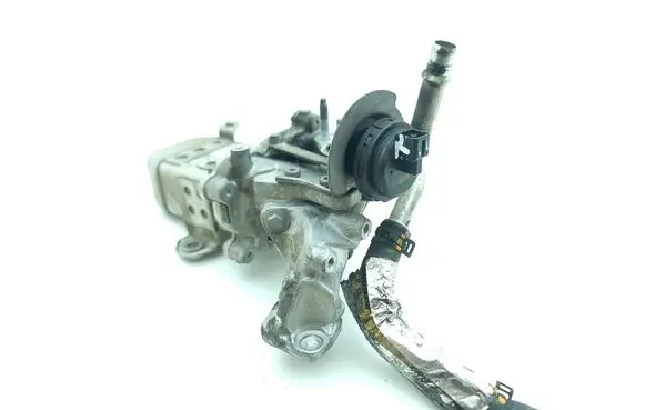 Nissan Navara D23 EGR valve cooler MM11909 147354256R