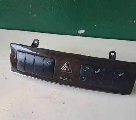 Mercedes-Benz C W203 Other switches/knobs/shifts 2038700910 33630902 50320141001504