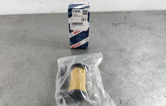 Volvo XC60 Air filter 1457436088