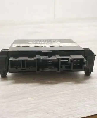 Mercedes-Benz E W210 Door control unit/module 2088201326 7D38954
