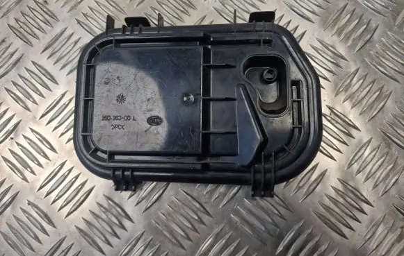 Audi A6 S6 C6 4F Headlight/headlamp dust cover 16016300L