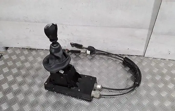 Dacia Duster Gear shifter/selector 349011155R