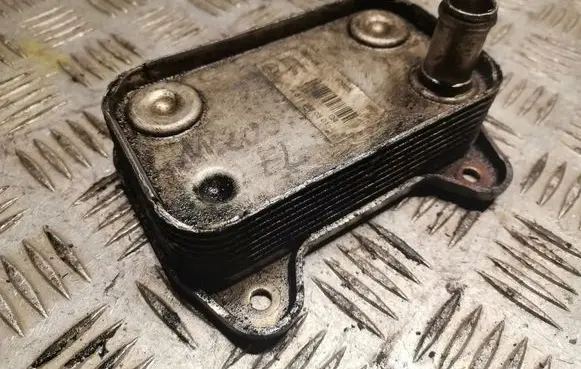 Mercedes-Benz C W203 Gearbox / Transmission oil cooler 6111880301