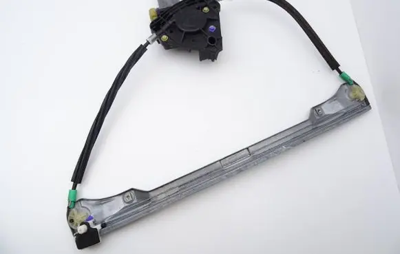 Renault Clio II Front door window regulator with motor 77008422 7700842240G
