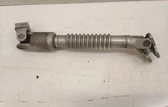 BMW 2 F46 Steering column universal joint 6565404