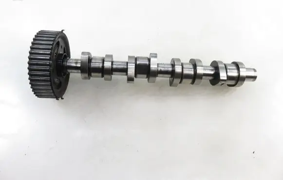 Skoda Fabia Mk1 (6Y) Camshaft 038109111E 038109239