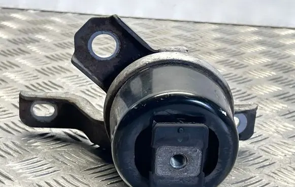 Volvo XC60 Engine mount bracket 30671245 6G926F012DD HL8082