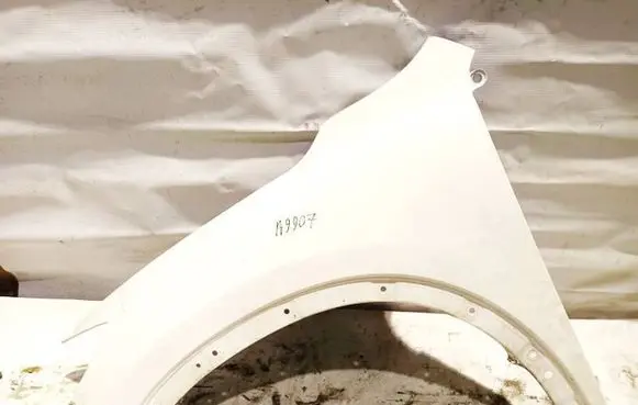 Mazda CX-5 Fender balta