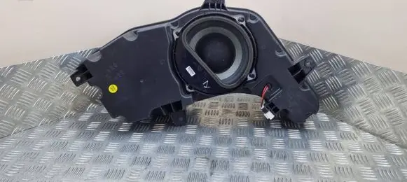 Hyundai Santa Fe Subwoofer speaker 963802W110