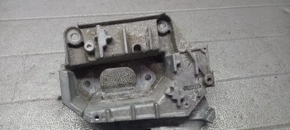 Renault Clio III Gearbox mount