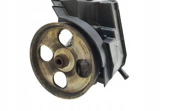 Citroen Xsara Picasso Power steering pump 9636271680