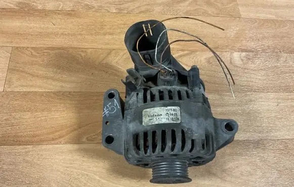 Ford Mondeo Mk III Generator/alternator 1S7T050429 151812B C50429
