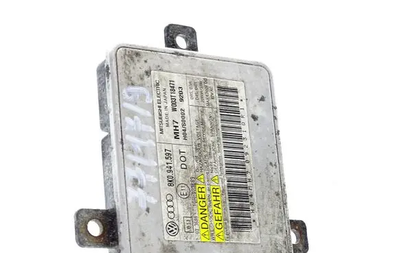 Audi A5 8T 8F Headlight ballast module Xenon 8K0941597 10R023689 W003T18471