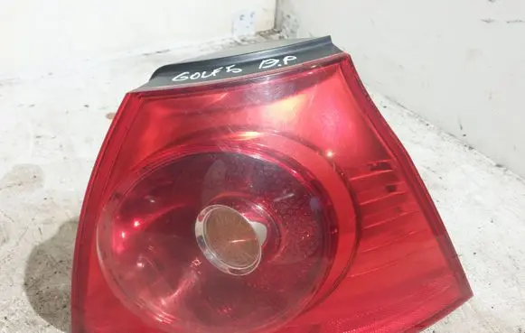 Volkswagen Golf V Rear/tail lights 1K6945096E