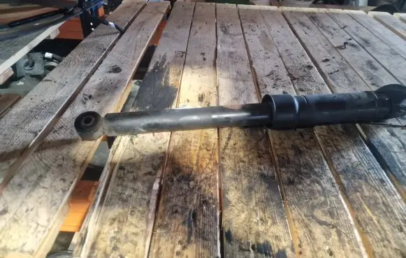 Buick Encore I Rear shock absorber/damper