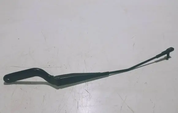 Ford Focus C-MAX Front wiper blade arm 3M5117526AA