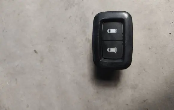 Chrysler Grand Voyager V Quarter vent window switch 1HL85DX9AC 10001273