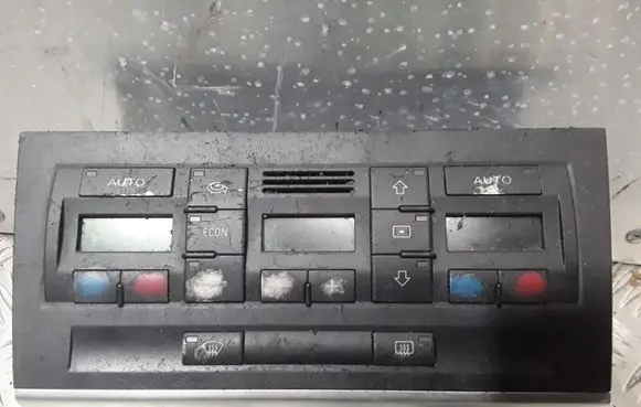 Audi A4 S4 B6 8E 8H Climate control unit 8E0820043