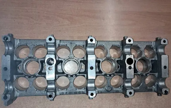 Mercedes-Benz E W124 Engine head 6040160304