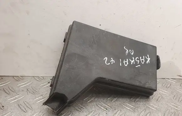 Nissan Qashqai+2 Fuse box cover 319136438 24382JD00B