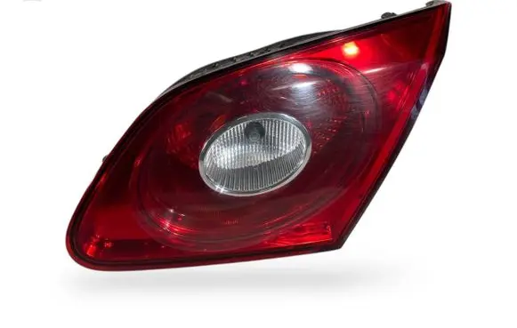 Tailgate rear/tail lights