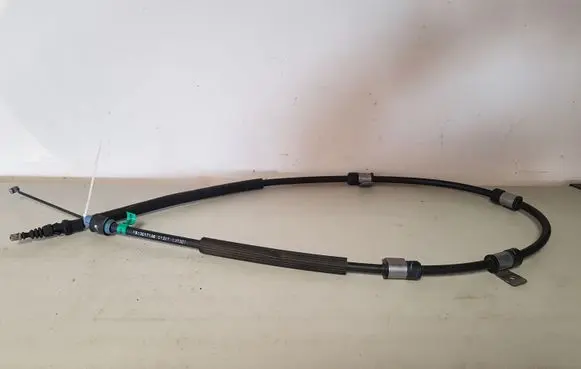 Handbrake/parking brake wiring cable