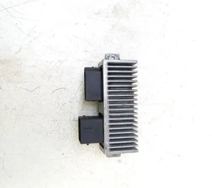 Nissan Qashqai Glow plug pre-heat relay 271206395R