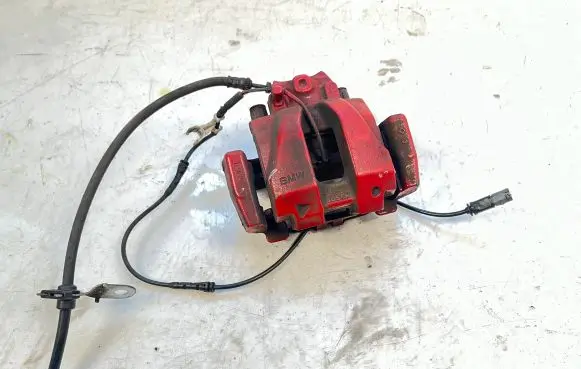 BMW X3 F25 Front brake caliper