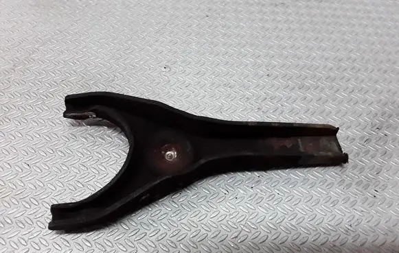 Nissan Primera Clutch release arm fork 