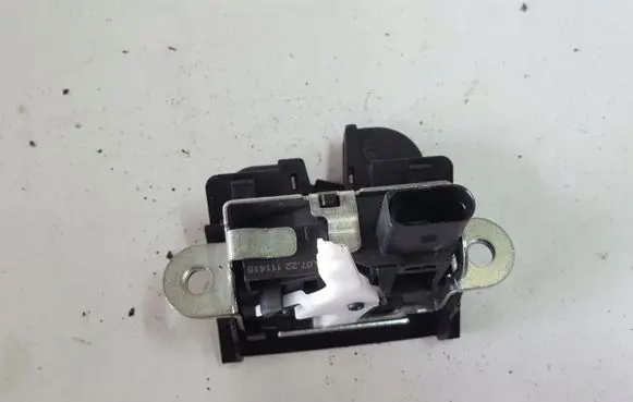 Seat Ibiza IV (6J,6P) Tailgate/trunk/boot lock/catch/latch 6J4827505E