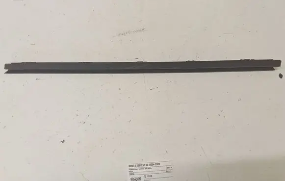 BMW 3 E90 E91 Front door trim bar 16856