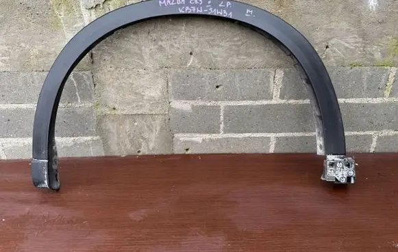 Mazda CX-5 Front arch trim 
