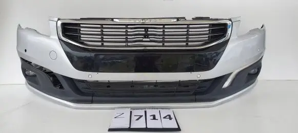 Peugeot 508 Front bumper 9807629377