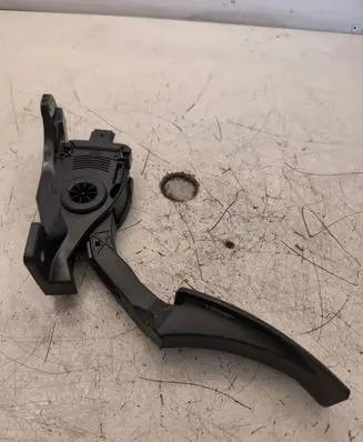 Jeep Grand Cherokee Accelerator throttle pedal 52124785AF
