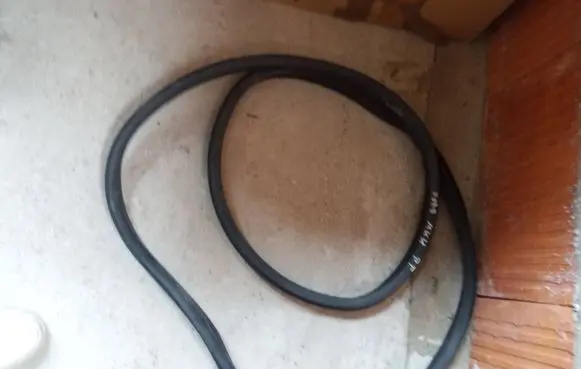 Ford Mondeo MK IV Rear door rubber seal (on body) 