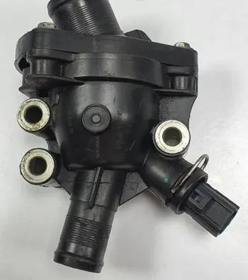 Volvo S40 Thermostat housing 30650810