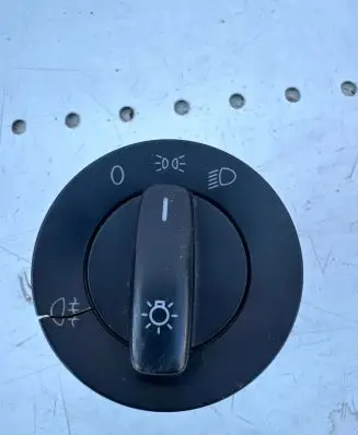 Volkswagen Touran I Light switch 1K0941431AH 0561