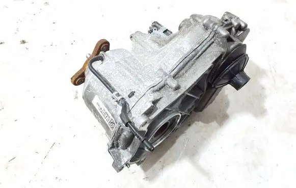 BMW X6 G06 Front differential 8747766