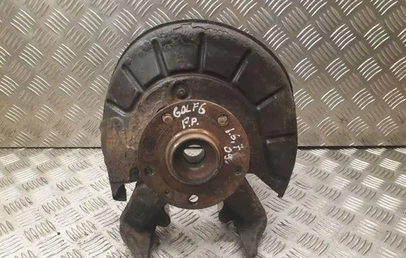 Volkswagen Golf VI Front wheel hub