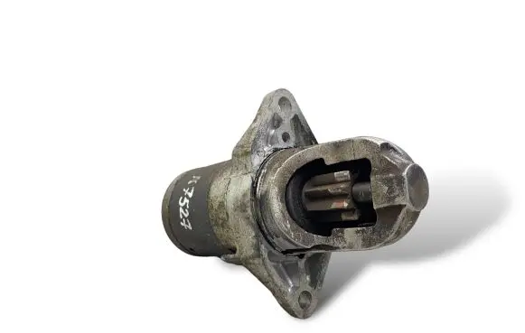 Subaru Impreza III Starter motor M000T30475 23300AA560