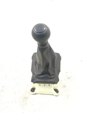 Suzuki Swift II Gear shifter/selector 100928