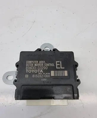 Lexus ES VII XZ10 Wing mirror control module 8943033290