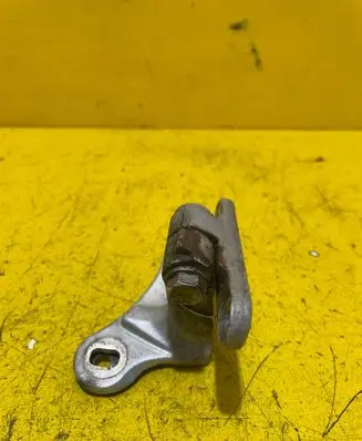 Mercedes-Benz SLK R171 Front door upper hinge 