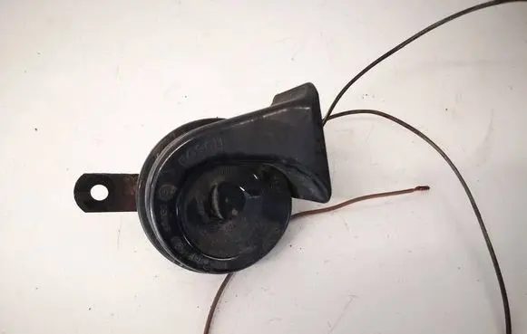 Volvo S60 Horn signal E9001157
