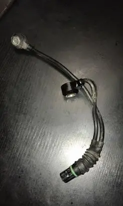 BMW 3 E90 E91 Detonation knock sensor 7568422