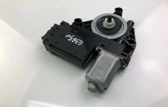 Volvo XC90 Front door window regulator motor 966264102